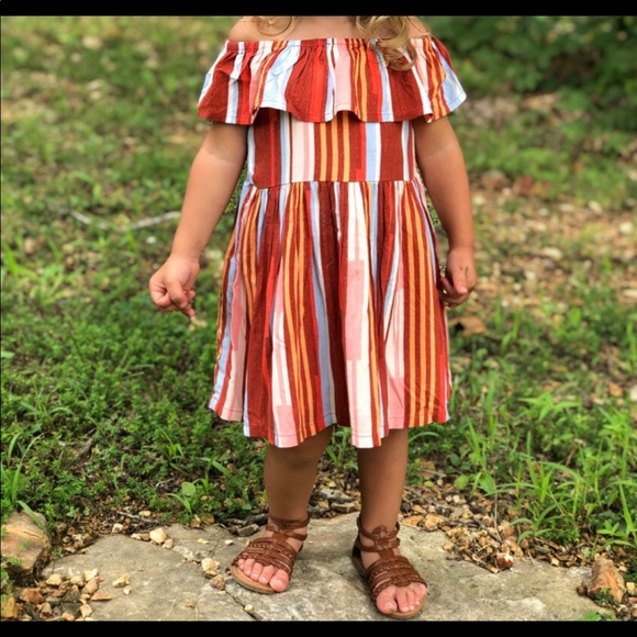 OshKosh B'gosh Other - Genuine kids off the shoulder dress